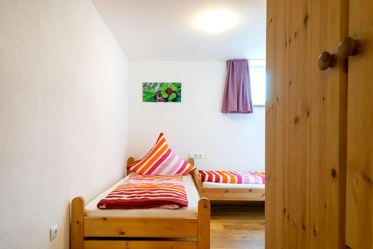 Alpen-Hostel - Apartment Talstation Mit Motorradvermietung Memmingen Exterior foto